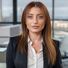 Cristiana Chiossi — Brand & Web Designer