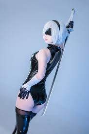 2B Cosplay | 2B | Know Your Meme
