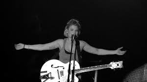 Emma marrone mi parli piano lyrics: Emma Marrone Wikiwand