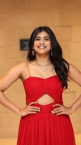 Hebah Patel, red hot, model, HD phone wallpaper | Peakpx
