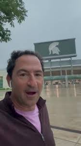 Matthew Manger's Instagram, Twitter & Facebook