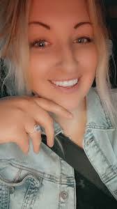 Natalie Hitt's Instagram, Twitter & Facebook