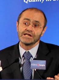 Luis Atienza's Instagram, Twitter & Facebook