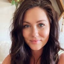 Autumn Stout's Instagram, Twitter & Facebook