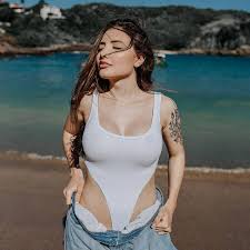 Aline Faria - Free nude pics, galleries & more at Babepedia