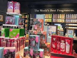 Our mall operation hours is now from 10:00 am to 10:00 pm daily to accommodate takeaways and tapaus. Sogo Malaysia Did You Know That Bath Body Works Is Now Facebook