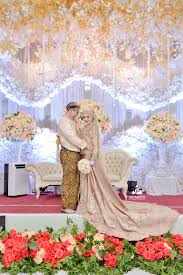 Makanan adat merupakan sebuah kostum yang memiliki fungsi sebagai alat untuk mengekspresikan identitas. Wedding Adat Jawa Muslimah Hijab Modern Temanggung Jawa Tengah Fotografer Pernikahan Prewedding Wedding Photographer Jogja Yogyakarta Indonesia