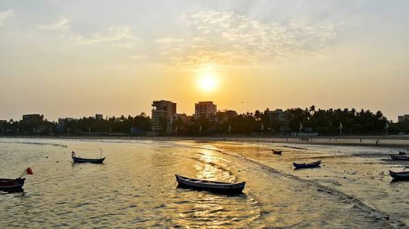 Juhu Beach- Iconic Beachfront Relaxation in Mumbai | Incredible India