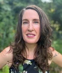 Jennifer Hurtgen's Instagram, Twitter & Facebook