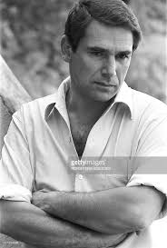 Il savait bien que son rôle d'acteur dans la série triomphale des années 1960 n'effacerait pas tout à fait celui. Robert Hossein And Marie France Pisier In France On June 10th 1965 Robert Michele Mercier Actors