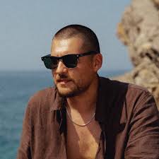 📅 On this day 11 years ago, Ben Stiller's "The Secret Life of Walter  Mitty" (2013) was released.