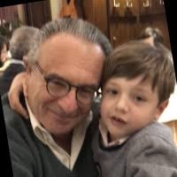 60+ perfiles de «Agosti»