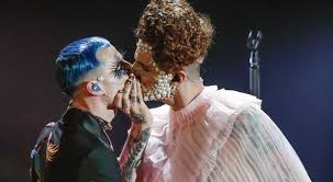 1920 (achille lauro & the untouchable band) (2020). Penguins And Mara Venier Achille Lauro And Boss Doms World Today News