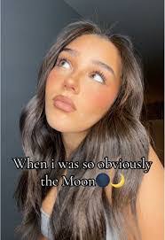 Corinne Love's Instagram, Twitter & Facebook