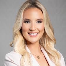 Candice Morgan's Instagram, Twitter & Facebook