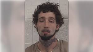 Man arrested after foot chase in Reidsville