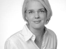 Vanessa Dill's Instagram, Twitter & Facebook