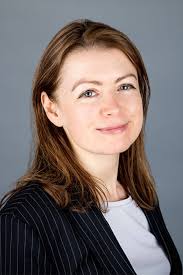 Dr Sarah Corbett-Batson