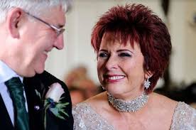 Wife of former police chief Ron Hogg thanks hospice staff for helping  husband during final days