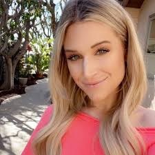 Haley Ewing (@hayyyylo)