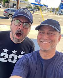 Dave Grohl 11/12/23 Out & about in L.A.  https://www.instagram.com/p/CzhM1dTSmfc/?igshid=MzRlODBiNWFlZA==