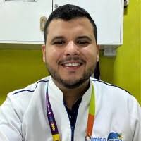 200+ perfiles de «Derek»