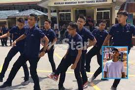 Sekolah menengah sains tuanku munawir (english: Gempak Habis Pelajar Sekolah Sains Feeling Artis K Pop Tak Adalah Kami Asyik Baca Buku Viral Mstar