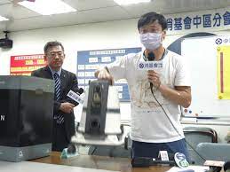 目錄 2020十大吸塵器推薦 挑吸塵器要點 吸塵器品牌介紹 hitachi 日立 吸塵器 dyson戴森 吸塵器 lg樂金 吸塵器 philips 飛利浦 吸塵器 sampo聲寶 吸塵器. å³å®—æ†²æŠ•è³‡å¸å¡µå™¨çˆ†æ¶ˆç³¾æ¶ˆåŸºæœƒ å—å®³è€…ç ´ç™¾äºº ç¤¾æœƒ ä¸­æ™‚