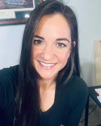 Denise Voorhees's Instagram, Twitter & Facebook