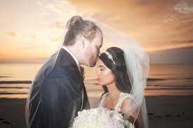 Petersburg, andrew's on 4th street inc is here for you. St Petersburg Bride And Groom Sunset Wedding Portrait With Ivory And Blush Pink Floral Wedding Bouquet St Petersburg Fl Wedding Photographer Limelight Photography Marry Me Tampa Bay Most Trusted