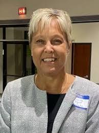 Jennifer Wyatt's Instagram, Twitter & Facebook