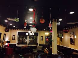Holiday Decor At The Coffee House Edison Nj Coffee House Decor Holiday Decor