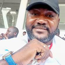 Alors, ABE GASTON , Général Valsero vient ouvrir tes oreilles ici pour de  bon. Meme si tu justifies ton salaire devant tes paires. Respecte Cabral  Libii le jeune qui veut libérer ton