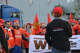 Ig Metall Osnabruck Erster Warnstreik In Der Firmengeschichte Der Express Kuchen Gmbh Co Kg In Bruchmuhlen