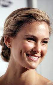 Pin By Staci Savage On Beauty Mkaeup Hair Hair Styles Wedding Hair Front Hairstyles Front View