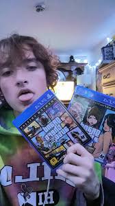 Introduction and interests of a 14-year-old gamer