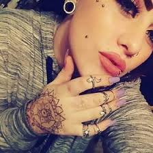 shade lynn (wafflestoastegg)