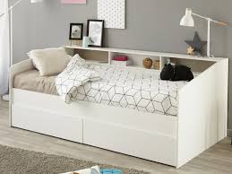 La taille du lit 90 x 200 cm est la taille standard du lit simple, alors destiné à une seule personne. Lit Avec Tiroirs Et Etageres Paulette 90x200 Cm Blanc