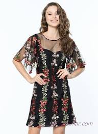 Koton Elbise Modelleri Siyah Kisa Sifon Kisa Kol Nakis Isleme Detayli Kiyafet Kombinleri Elbise Modelleri Kiyafet Elbise