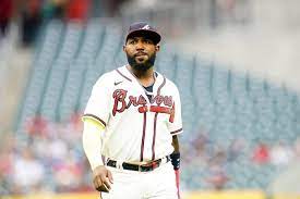 This section compares his stats with all batting seasons from the previous three seasons. Aucsypawsorapm