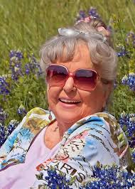 Wonderful Ms. Judith Neal with family photos of her daughters, son,  son-in-law and grandson —Winnsboro 👍🏽