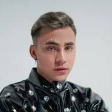 Stream Andre Hernández music