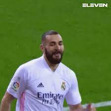 Search, discover and share your favorite benzema gifs. Karim Benzema Gifs Get The Best Gif On Giphy