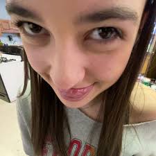 Elly mackk😛 (@ellysdrafts06)