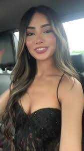 Alyssa Rowley's Instagram, Twitter & Facebook