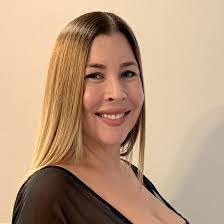 Katie Barfield's Instagram, Twitter & Facebook