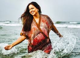 'forgot how stressful breastfeeding can be sameera reddy has been raising the bar for maternity fashion like a pro. Sameera Reddy Turns Beatboxer With Her Boys And One Lil Girl Bollywood News Bollywood Hungama