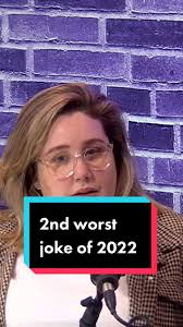 Toni Ryan under Tge Sea