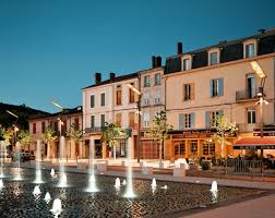The room was great for us. Place Taurobole L Acte Lumiere