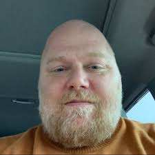 Kenneth Glanton's Instagram, Twitter & Facebook